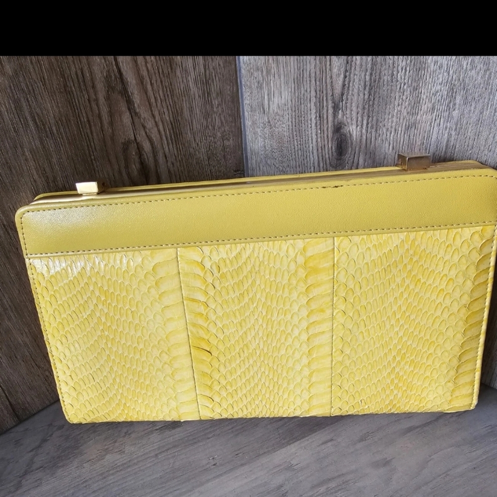 Vintage Snake Skin Yellow Bar Clasp Purse Clutch Rectangle Gold Chain